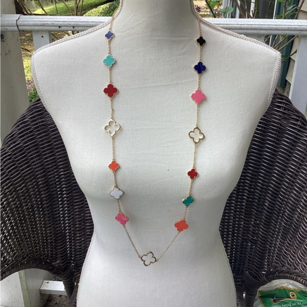 CLOVER MULTICOLOR FLOWER NECKLAE